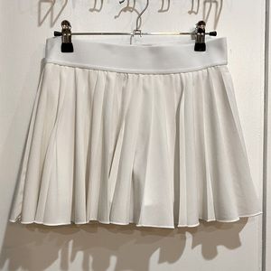 Aritzia TNA Tennis Skirt Skort White